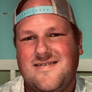 Meet your Posher, Troy